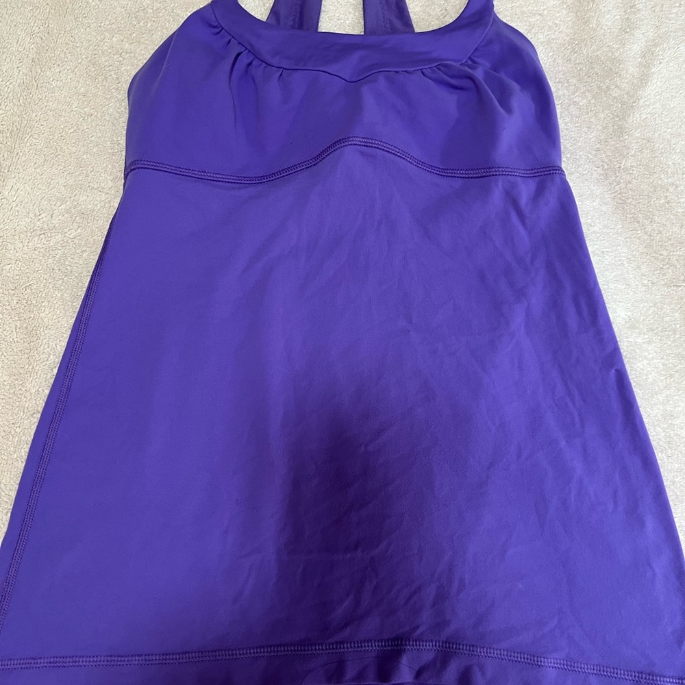 Lululemon Top , very good condition! No tag